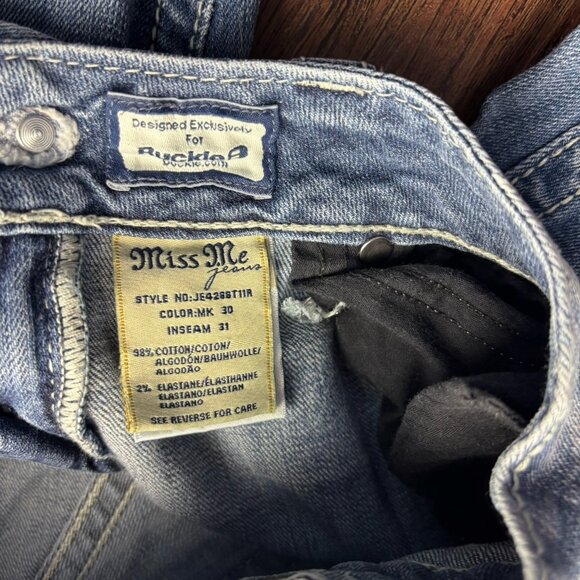 Miss Me Straight Jeans Studded Rhinestones Distressed Light Wash Women’s Size 26 - Picture 6 of 12
